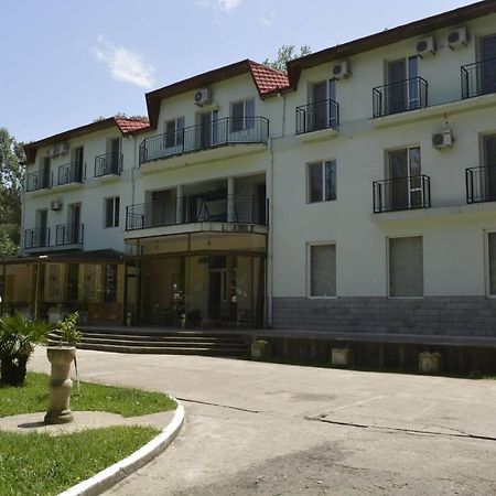 Imeri Park Hotel Kutaisi Exteriör bild